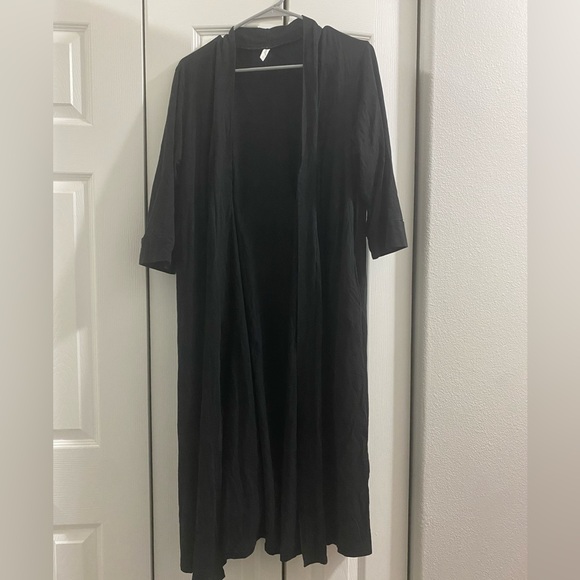 Black Maternity Robe, size Large - Picture 2 of 2